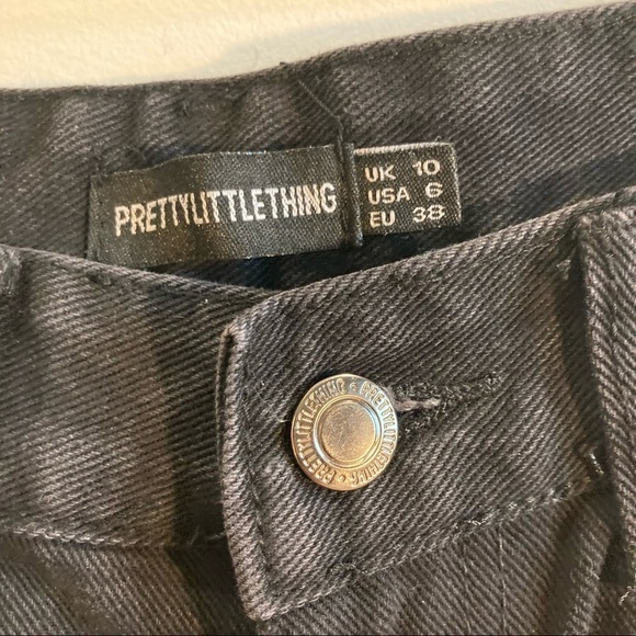 PRETTY LITTLE THING Sz 6 Washed Black Slashed  Knee Long Straight Leg Jeans - Picture 6 of 14